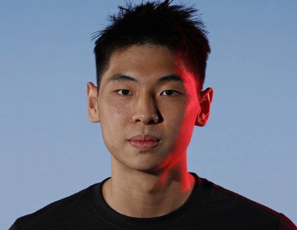 问鼎娱乐 崔永熙谈在篮网定位：老大给你传球 要经管好