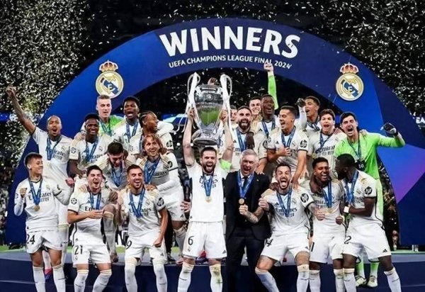 问鼎娱乐 C罗：我坚信皇马将赢得本赛季欧冠冠军