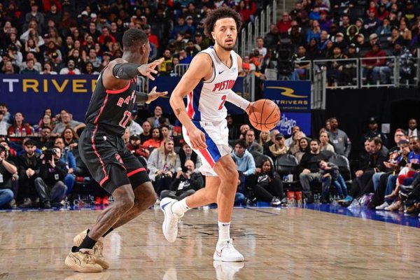 问鼎娱乐 康宁汉姆三双助力活塞惊险击败老鹰 黄蜂狂胜步行者