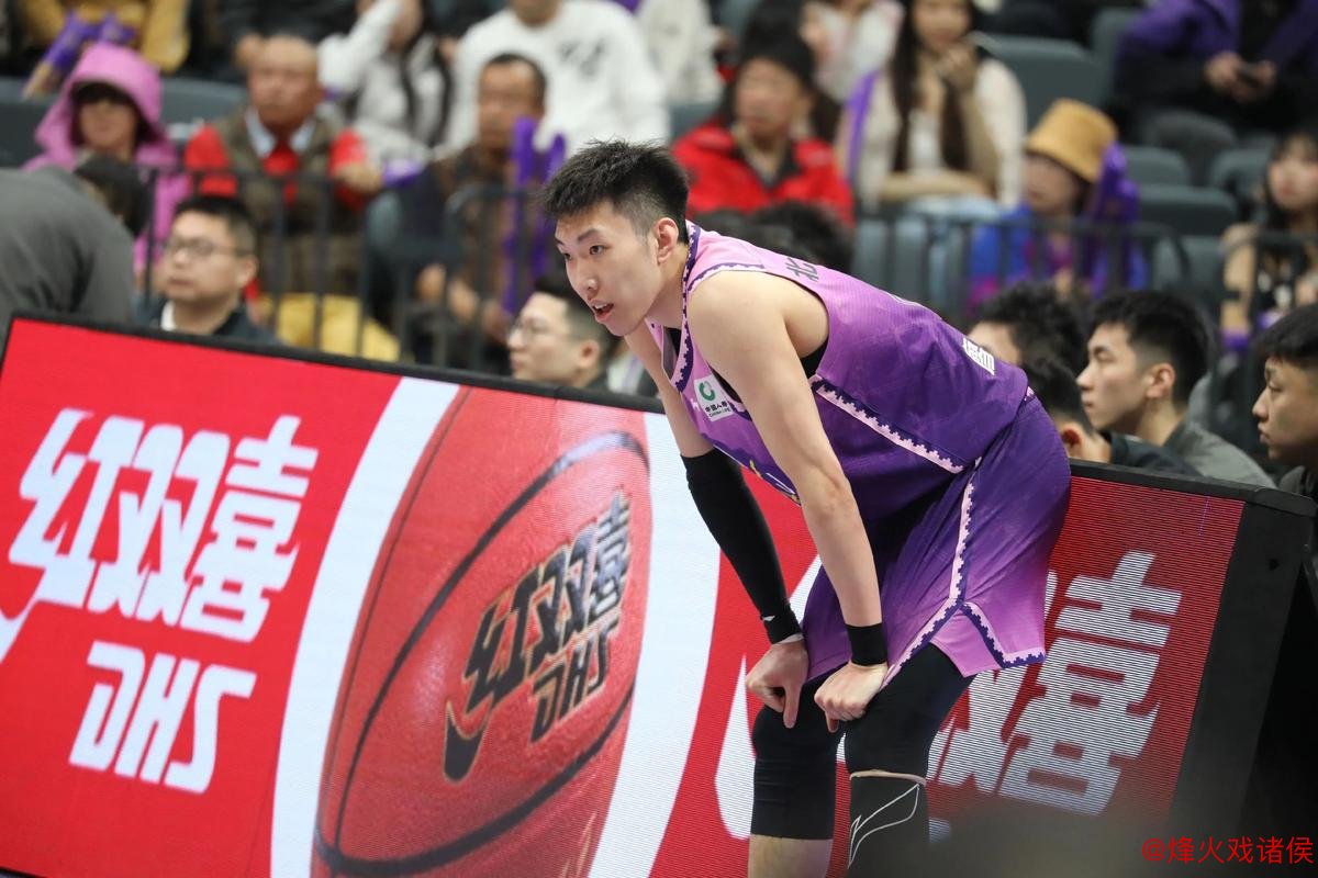 廖三宁17+6杨瀚森5投0中 中国男篮惜败马刺 廖三宁17+6杨瀚森5投0中 中国男篮惜败马刺