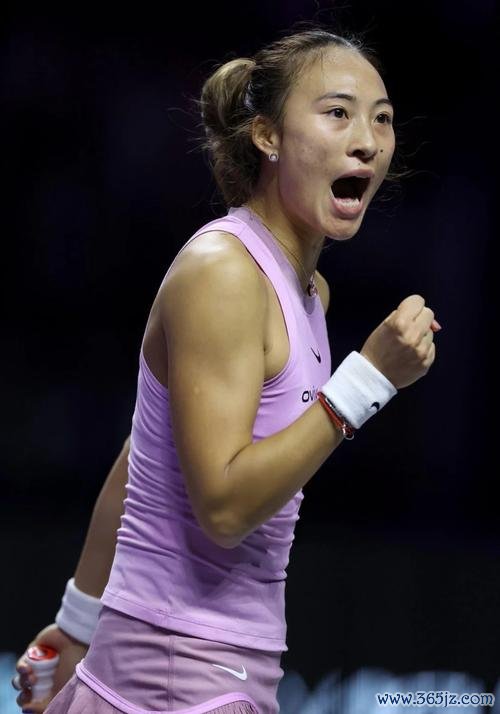 问鼎娱乐APP 郑钦文惜败穆霍娃无缘中网决赛 高芙将与穆霍娃争冠